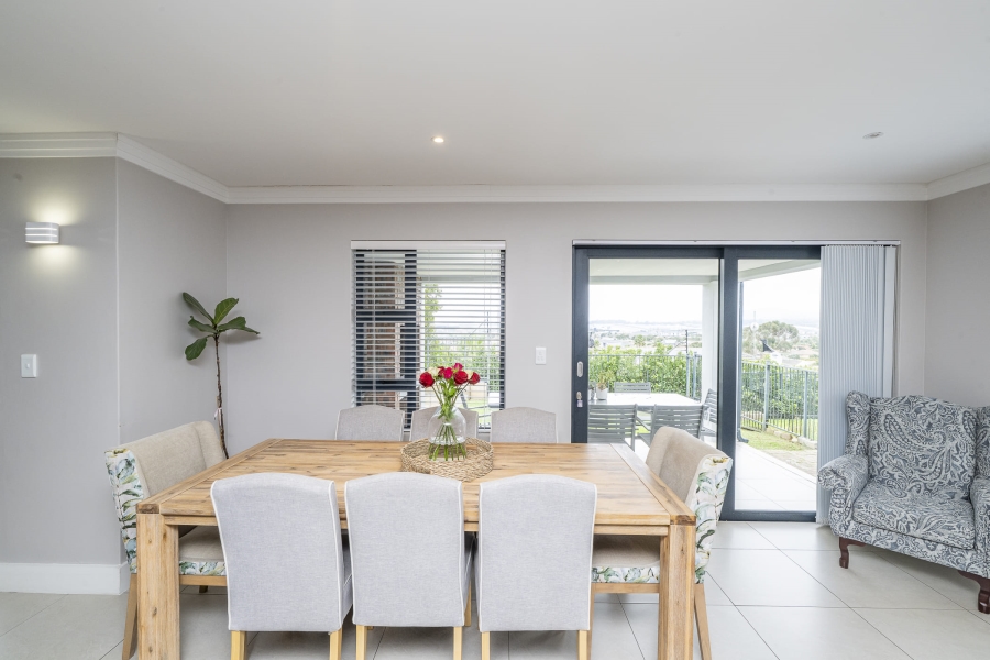 3 Bedroom Property for Sale in Protea Heights Western Cape